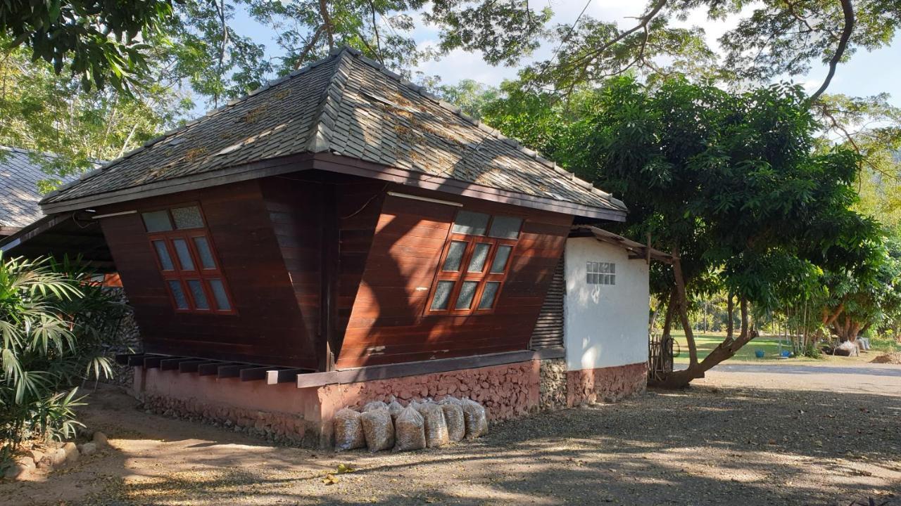 จำค่า ชาเลท์ บ้านพักสวนเกษตร 南邦 外观 照片